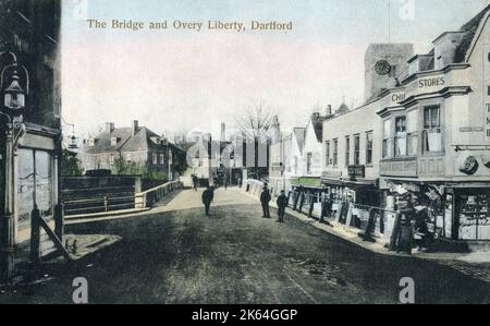 Die Brücke und Overy Liberty, Dartford, Kent, England. Im mittelalterlichen Dartford wurde Overy Liberty vom Rest der Stadt durch den Fluss Darent getrennt. Stockfoto