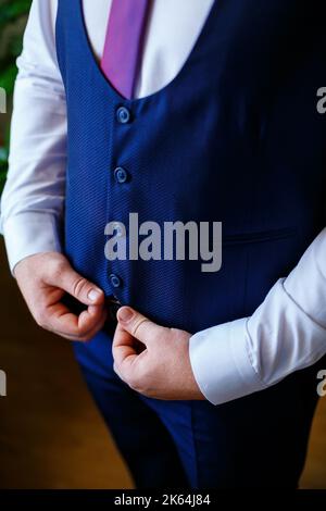 Accessoires des Bräutigams am Hochzeitstag Stockfoto
