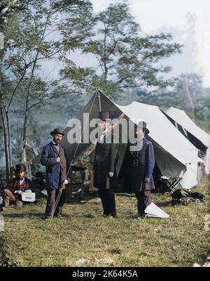 Antietam, MD. Allan Pinkerton, Präsident Lincoln und Generalmajor John A. McClernand. Foto vom wichtigsten östlichen Kriegsschauplatz den Krieg, Schlacht von Antietam, September-Oktober 1862. Datum 1862 3.Oktober. Stockfoto
