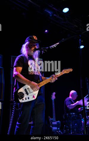 Glasgow, Großbritannien. 11. Oktober 2022. Fotos von Dinosaur Jr, der am 11.. Oktober 2022 in der Queen Margaret Union in Glasgow auftrat Credit: Glasgow Green at Winter Time/Alamy Live News Stockfoto