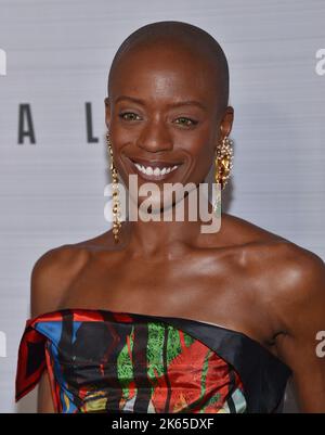 Los Angeles, Kalifornien, USA. 11. Oktober 2022. T'Nia Miller bei der Ankunft im ‘The Peripheral’ Los Angeles Premiere im Ace Hotel am 11. Oktober 2022 in Los Angeles, CA. © OConnor/AFF-USA.com Quelle: AFF/Alamy Live News Stockfoto