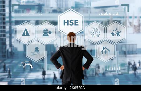 HSE-Health Safety Environment Konzept. Umweltmanagement, Gesundheitsschutz und Arbeitssicherheit durch Planung, Umsetzung, Überwachung und o Stockfoto