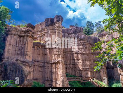 PHA Chor das natürliche Phänomen erodierter Bodensäulen im Mae Wang Nationalpark, Doi Lo Bezirk, Chiang Mai, Thailand Stockfoto