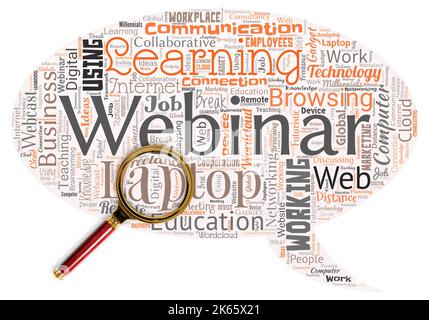 Big Word Cloud in Form einer Chat-Box mit Lupe mit Wort Webinar. Definiert als Seminar, das über Internetkonferenzen durchgeführt wird Stockfoto