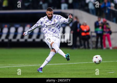 Warschau, Polen. 11. Oktober 2022. Karim Benzema während des UEFA Champions League-Spiels zwischen Shakhtar Donetsk und Real Madrid am 12. Oktober 2022 in Warschau, Polen. (Foto by PressFocus/Sipa USA)France OUT, Poland OUT Credit: SIPA USA/Alamy Live News Stockfoto