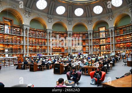 Paris (75) 2. Arrondissement. Wiedereröffnung des ovalen Raums der Nationalbibliothek von Richelieu im September 2022 nach 10 Jahren Arbeit Stockfoto