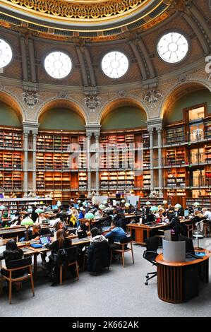 Paris (75) 2. Arrondissement. Wiedereröffnung des ovalen Raums der Nationalbibliothek von Richelieu im September 2022 nach 10 Jahren Arbeit Stockfoto