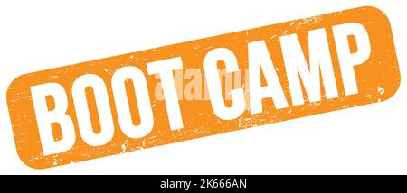 BOOT CAMP Text auf orange grungy Stempel Zeichen geschrieben. Stockfoto