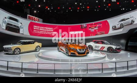 DETROIT, Michigan/USA - 15 Januar: A Nissan IDX Freeflow Conceptcar, ein Konzeptauto Nissan Sport-Limousine und ein IDX Nismo Nissan Concept Car auf der North bin Stockfoto