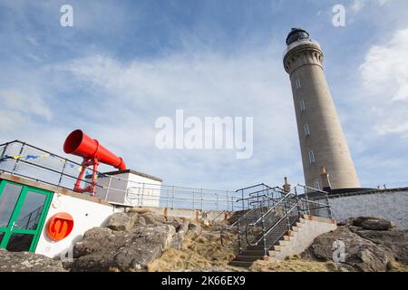 Halbinsel von Ardamurchan, Schottland. Malerischer Blick auf den 1849 von Alan Stevenson entworfenen Ardnamurchan Leuchtturm. Stockfoto