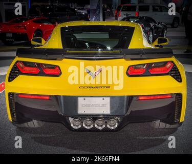 DETROIT, MI/USA - 15. JANUAR: Ein 2014 Chevrolet (Chevy) Corvette-Auto auf der North American International Auto Show (NAIAS). Stockfoto