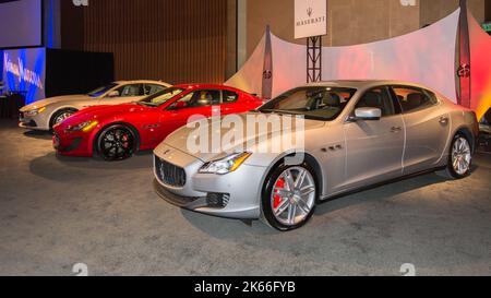 DETROIT, MI/USA - 12. JANUAR: Die Maserati-Ausstellung - Ghibli, Granturismo, Quattroporte, in der Galerie, North American International Auto Show (NAIAS) Stockfoto