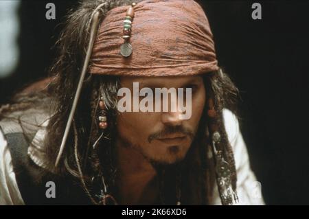 JOHNNY DEPP, PIRATEN DER KARIBISCHEN MEERE: DER FLUCH DER BLACK PEARL, 2003 Stockfoto