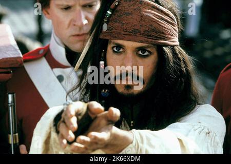 JOHNNY DEPP, PIRATEN DER KARIBISCHEN MEERE: DER FLUCH DER BLACK PEARL, 2003 Stockfoto