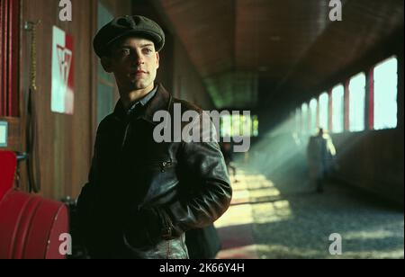 TOBEY MAGUIRE, SEABISCUIT, 2003 Stockfoto