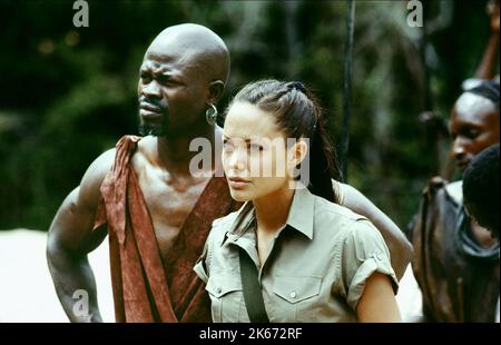 HOUNSOU,JOLIE, LARA CROFT TOMB RAIDER: DIE WIEGE DES LEBENS, 2003 Stockfoto