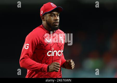 Chris Jordan aus England beim Spiel Dettol T20I Series 2 von 3 zwischen Australien und England im Manuka Oval, Canberra, Australien. 12. Oktober 2022. (Foto von Patrick Hoelscher/News Images) in Canberra, Australien am 8/13/2022. (Foto von Patrick Hoelscher/News Images/Sipa USA) Quelle: SIPA USA/Alamy Live News Stockfoto