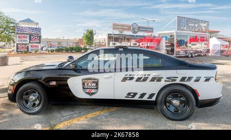 ROYAL OAK, MI/USA - 15. AUGUST 2014: Ein Dodge Charger Police Cruiser Auto, Woodward Dream Cruise. Stockfoto