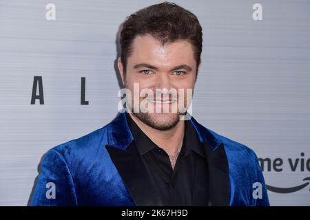 Los Angeles, Usa. 11. Oktober 2022. LOS ANGELES, KALIFORNIEN, USA - 11. OKTOBER: Der Autor Austin Rising kommt bei der Los Angeles Premiere von Amazon Prime Video's 'The Peripheral' an, die am 11. Oktober 2022 im Theater im Ace Hotel in Los Angeles, Kalifornien, USA, stattfand. ( Kredit: Image Press Agency/Alamy Live News Stockfoto