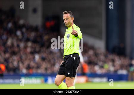 Kopenhagen, Dänemark. 11. Oktober 2022. Schiedsrichter Artur Dias beim UEFA Champions League-Spiel zwischen dem FC Kopenhagen und Manchester City im Park in Kopenhagen. (Foto: Gonzales Photo/Alamy Live News Stockfoto