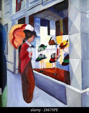 Milliner's Shop / Frau mit Sonnenschirm vor Hutladen (1914) des deutschen Malers August Macke (1887-1914). Stockfoto