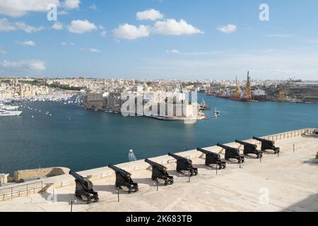 Blick auf den Grand Harbour von der Saluting Battery, Valletta Malta Stockfoto