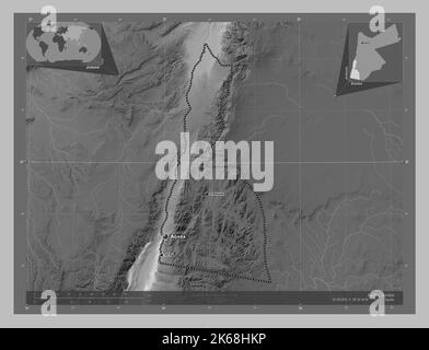 Aqaba, Provinz Jordanien. Höhenkarte in Graustufen mit Seen und Flüssen. Orte und Namen der wichtigsten Städte der Region. Zusätzliche Position der Ecke Stockfoto