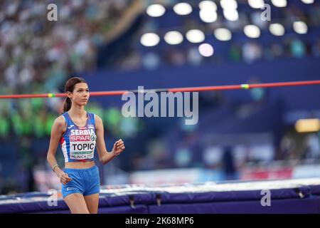 Angelina Topić nimmt am Hochsprung der Leichtathletik-Europameisterschaften in München 2022 Teil. Stockfoto