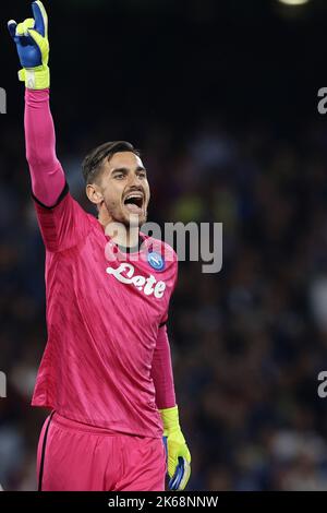 Napoli, Italien. 12. Oktober 2022. Alex Meret von SSC Napoli während der Champions League Group Ein Fußballspiel zwischen SSC Napoli und AFC Ajax im Diego Armando Maradona Stadion in Napoli (Italien), 12.. Oktober 2022. Foto Cesare Purini/Insidefoto Kredit: Insidefoto di andrea staccioli/Alamy Live News Stockfoto