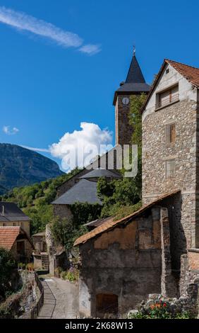 Traditionelle spanische Bergwohnungen, Pyrenäen, Spanien Stockfoto