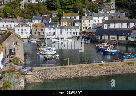 Hafen von Polperro, Fischerdorf, Cornwall Stockfoto