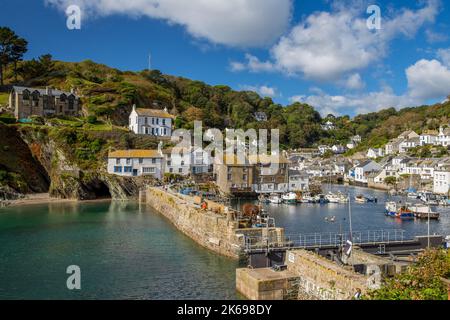 Hafen von Polperro, Fischerdorf, Cornwall Stockfoto