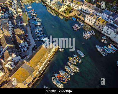 Hafen von Polperro, Fischerdorf, Cornwall Stockfoto