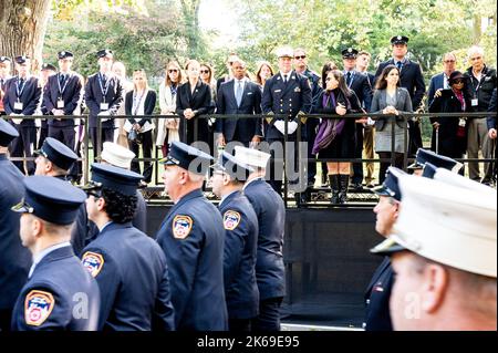 New York, Usa. 12. Oktober 2022. Der Bürgermeister von New York, Eric Adams, (D), bei der jährlichen Gedenkfeier des New York City Fire Department (FDNY). Kredit: SOPA Images Limited/Alamy Live Nachrichten Stockfoto
