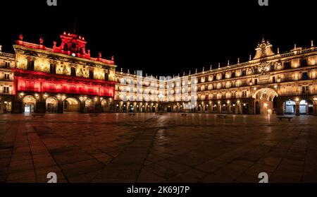 Plaza Mayor de Salamanca el Dia de la Hispanidad Stockfoto