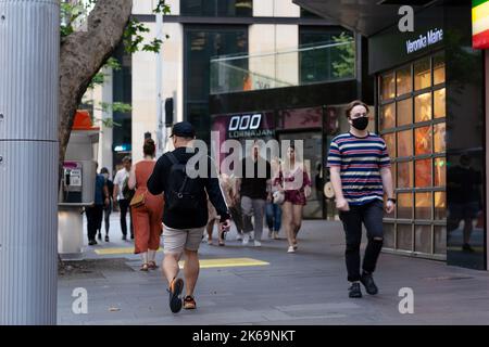 Sydney CBD am Freitagabend Stockfoto