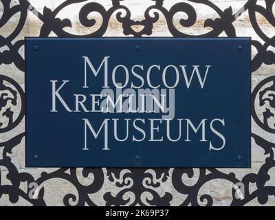 Moskau, Russland - 22. Mai 2019: Zeichen der Moskauer Kreml-Museen Stockfoto