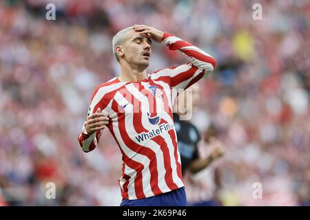 Antoine Griezmann von Atletico reagiert während eines Gruppenfußballspiels zwischen dem belgischen Fußballteam Club Brugge KV und dem spanischen Atletico Madrid , Mittwoch, 12. Oktober 2022, in Madrid, Spanien, am 4/6. Tag der UEFA Champions League Gruppenphase. BELGA FOTO BRUNO FAHY Stockfoto