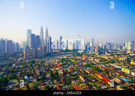 Kuala Lumpur City Skyline Building bei Sonnenaufgang Stockfoto