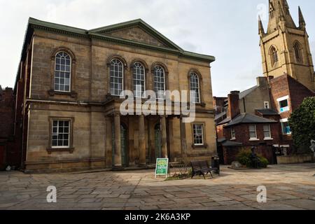 Die Unitarian Upper Chapel im Zentrum von Sheffield England, Großbritannien, unangepasste Anbetung, denkmalgeschütztes Gebäude, historische Architektur Stockfoto