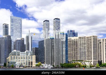 Toronto, Kanada - Mai 28 2022: Skyline von Toronto mit moderner Hochflosse Stockfoto