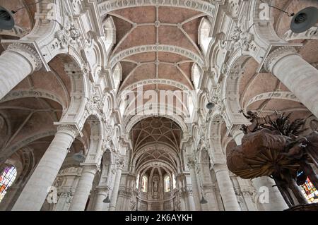 Gewölbe der Kirche des heiligen Johannes des Täufers im Beginenhaus, Brüssel, Belgien Stockfoto