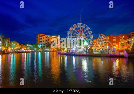 MALAYSIA - 23. MÄRZ: Malakka hat am 23. MÄRZ 2017 am Ufer des Flusses Melaka ein Auge auf Malaysia gelegt. Malacca wurde zum UNESCO-Weltkulturerbe ernannt Stockfoto