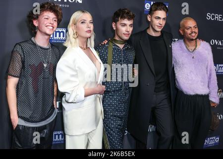 HOLLYWOOD, LOS ANGELES, KALIFORNIEN, USA - OKTOBER 12: Amerikanischer Sänger und Internetpersönlichkeit Jacob Sartorius, amerikanische Schauspielerin, Model und Sängerin Ashley Benson, englischer Schauspieler Max Harwood, englischer Schauspieler, Model und Produzent Hero Fiennes Tiffin und der amerikanische Schauspieler und Musiker Evan Ross kommen beim Annual Screenfest Horror Film Festival 22. an - Los Angeles Screening von Wellgo USA's 'The Loneliest Boy in the World', das am 12. Oktober 2022 in Hollywood, Los Angeles, Kalifornien, in den TCL Chinese 6 Theatres, stattfand. Usa. (Foto von Xavier Collin/Image Press Agency) Stockfoto