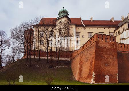 Das königliche Schloss Wawel, eine Residenz im Zentrum von Krakau. Historische und kulturelle wichtige Stätte in Polen Stockfoto