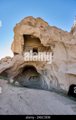 Selime-Felsenkloster im Ihlara-Tal oder Peristrema-Tal, Ihlara, Provinz Aksaray, Guzelyurt, Kappadokien, Anatolien, Türkei Stockfoto