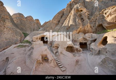 Selime-Felsenkloster im Ihlara-Tal oder Peristrema-Tal, Ihlara, Provinz Aksaray, Guzelyurt, Kappadokien, Anatolien, Türkei Stockfoto