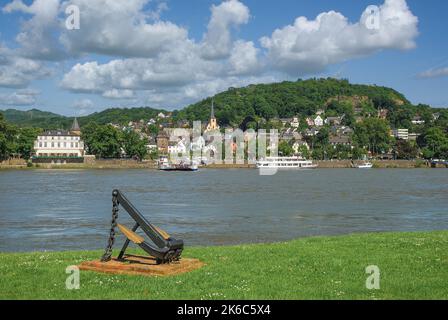 Blick über den Rhein nach Linz am Rhein, Rheinland-Pfalz, Deutschland Stockfoto