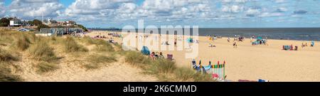 Panoramablick Gunhill Beach Southwold Suffolk England Stockfoto