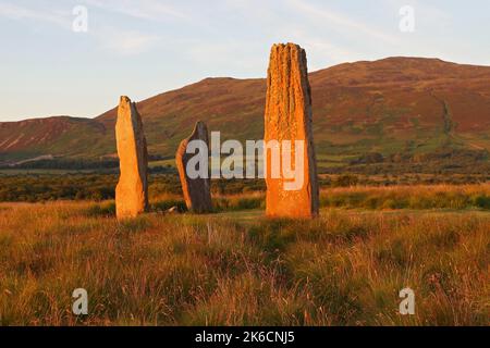 Machrie Moor Stone Circle 2 in Sundown, Machrie, Arran, Isle of Arran, Bute, Buteshire, Schottland, Vereinigtes Königreich, Großbritannien Stockfoto
